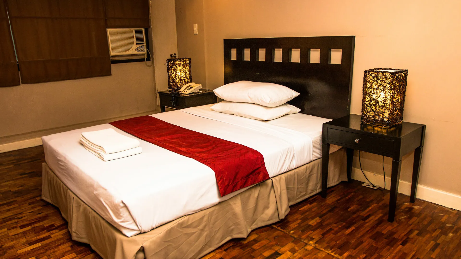 Lpl Suites Greenbelt Makati City 0*,  Philippines